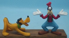 Disney Character Toys Set Of 10 PVC 2.5″ Tall Varies Mickey Minnie Donald Pluto