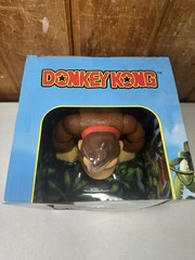 JAKKS Pacific Donkey Kong Deluxe 6” Action Figure 76198 w Original Box