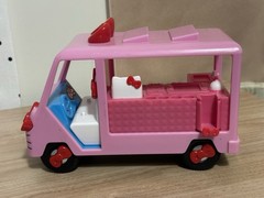 Hello Kitty Lot Of Figures, Accessories, And Vehicles School Bus Food Truck