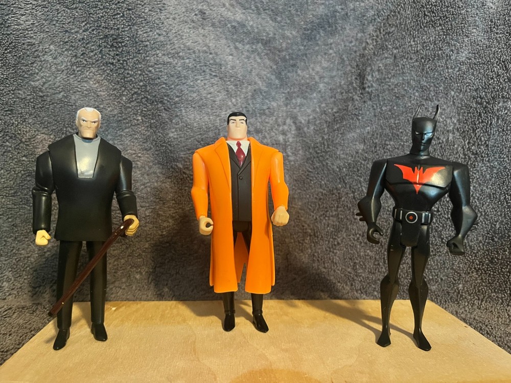 Batman Beyond DCAU “Generations of Batman” Bruce Wayne Terry McGinnis Figure Lot