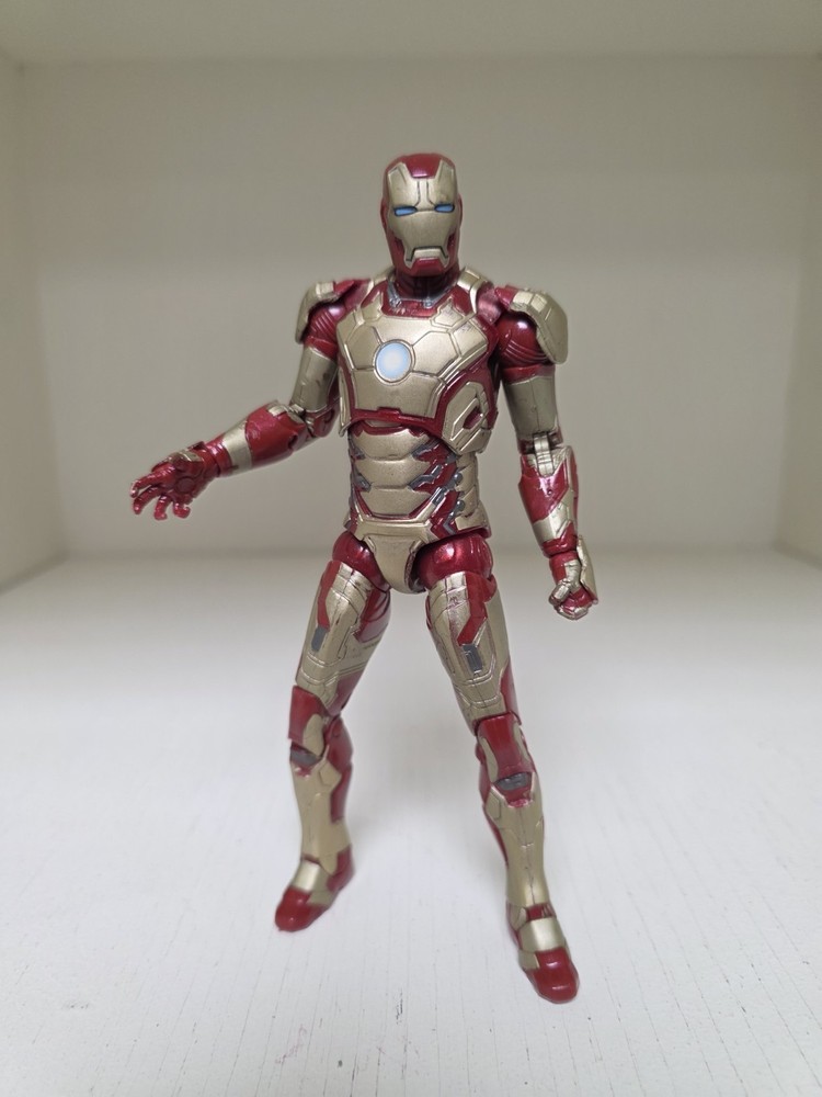 Marvel Legends MARK 42 IRON MAN 6″ Action Figure Hasbro 2012