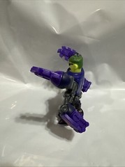 Akedo Battle Giants Powerstorm Series BUCKTOOTH Complete With Helmet