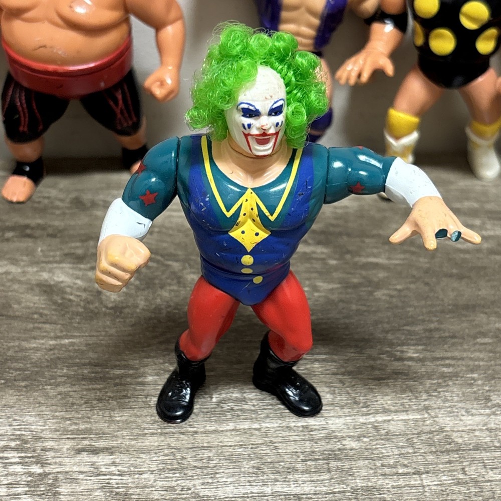 Vintage 1993 Hasbro WWF Series 9 Doink the Clown – Action Works – Missing Finger