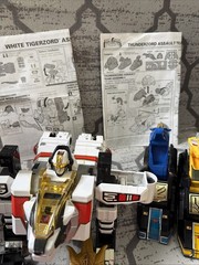 Power Rangers Megazord Lot HUGE Tigerzoid Thunderzoid Helmets Swords