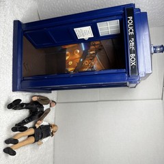 Doctor Who Hide Caliburn House Adventure Set – Complete- See Photos