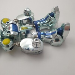 Takara Medabots Medarot Rokusho Roks Chrome 20 Head Scissors Model Kit Figure