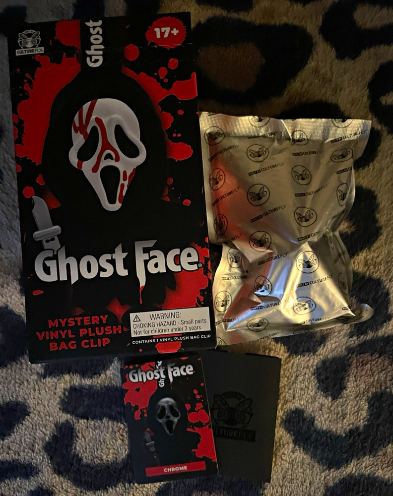CHROME GHOST FACE MYSTERY CHASE VINYL PLUSH KEYCHAIN