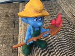 2.75”H Smurf Farmer 2011 Peyo McDonalds TV Movie Character Toy