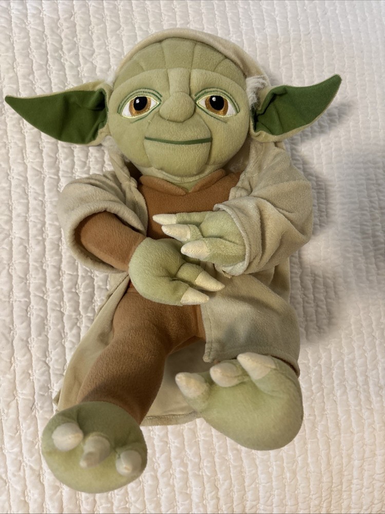 Star Wars Yoda With Robe Green Tan Plush Stuffed Animal Lucasfilm 18″