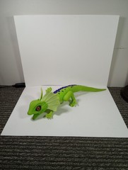 ZURU Green Running Lizard Toy w/ Tested works 14″