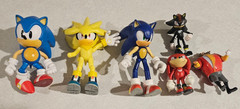 Jakks NINTENDO & SONIC figure lot Mario Yoshi Mega Man Zero video game figures