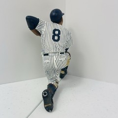 2002 McFarlane Toys Yogi Berra 8 New York Yankees Cooperstown Collection Figure