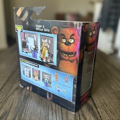 Jazwares FNAF Five Nights at Freddy’s Office Set Withered Chica 5-in Figure New