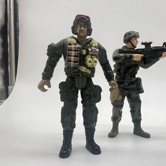 Chap Mei Military Men & Weapon And Non Branded Soldiers Lot Of 5 Toys