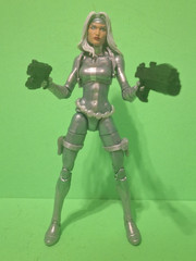 Marvel Legends SILVER SABLE from KINGPIN BAF WAVE + GREAT COMIC SILVER SABLE #36