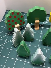 VTG Thomas & Friends Lot 9 Pine & 5 Oak Trees Snowy Green 1994 Britt Allcroft