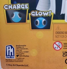 Rainbow Friends Scientist Figure Series 2 Glow In The Dark Collectible Toy – New