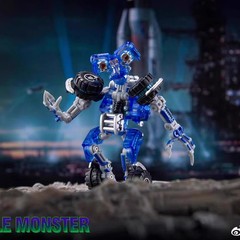 DR.WU MC03T Little Monster Wheelie Trucks Robot Action Figure TOY 8CM in stock