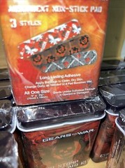 Gears of War 3 NECA 3 Styles Curb Stomp First Aid Kit Full Store Display 🔥