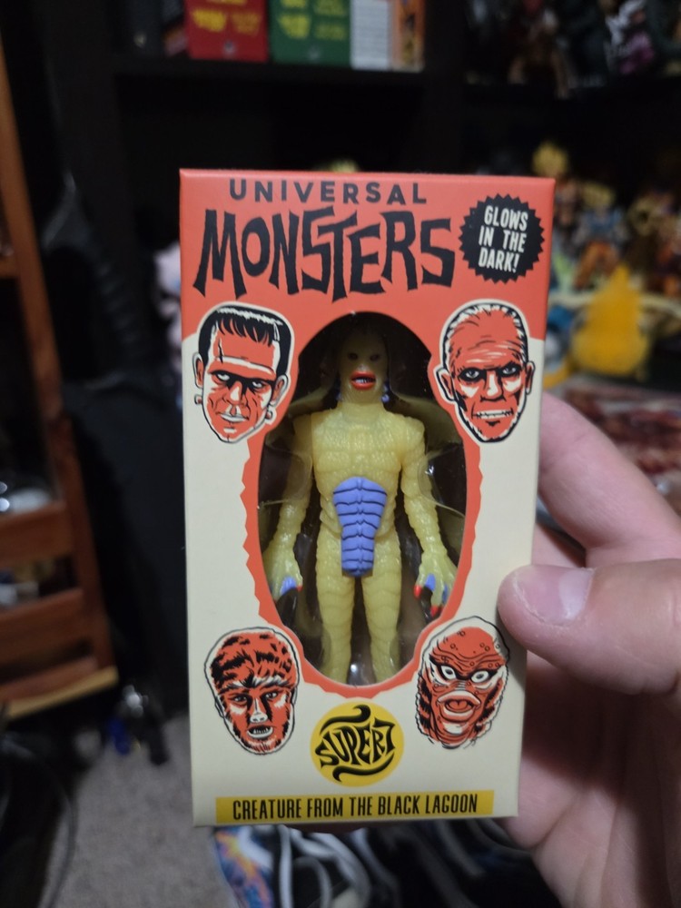 SUPER7 UNIVERSAL MONSTERS GLOW IN DARK COSTUME COLORS CREATURE REACTION NEW