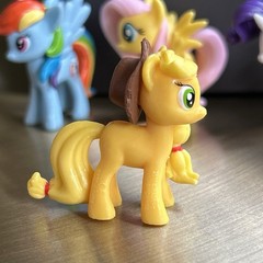 My Little Pony lot THE MANE 6 + PRINESS CELESTIA (FINDERS KEEPERS Mini) FIM G4
