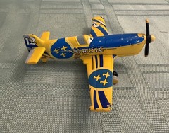 Disney Pixar Planes Diecast Gunnar Nordic 12 & Ishani Indian Racer #6