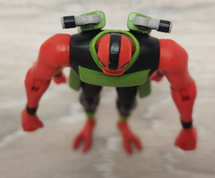 Bandai Ben 10 Alien Force 2008 Manny 4″ Tall Action Figure CN Cartoon Network