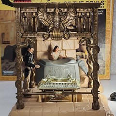 Vintage 1982 Indiana Jones – Well of Souls -WITH BOX!!! (2 bonus figures) Kenner