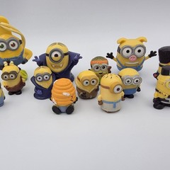 17 Despicable Me Minions Mixed Lot Set Mini Figures Plastic Rubber Yellow Blue