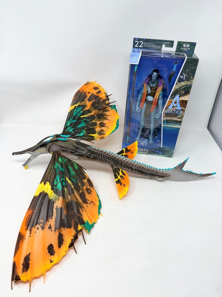 2 McFarlane Toys Avatar the Way of Water Skimwing 14″ & Tonowari Action Figures