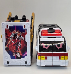 Metal Cardbot W Bloodwing Bat Ambulance Transformer Robot Korean Toy