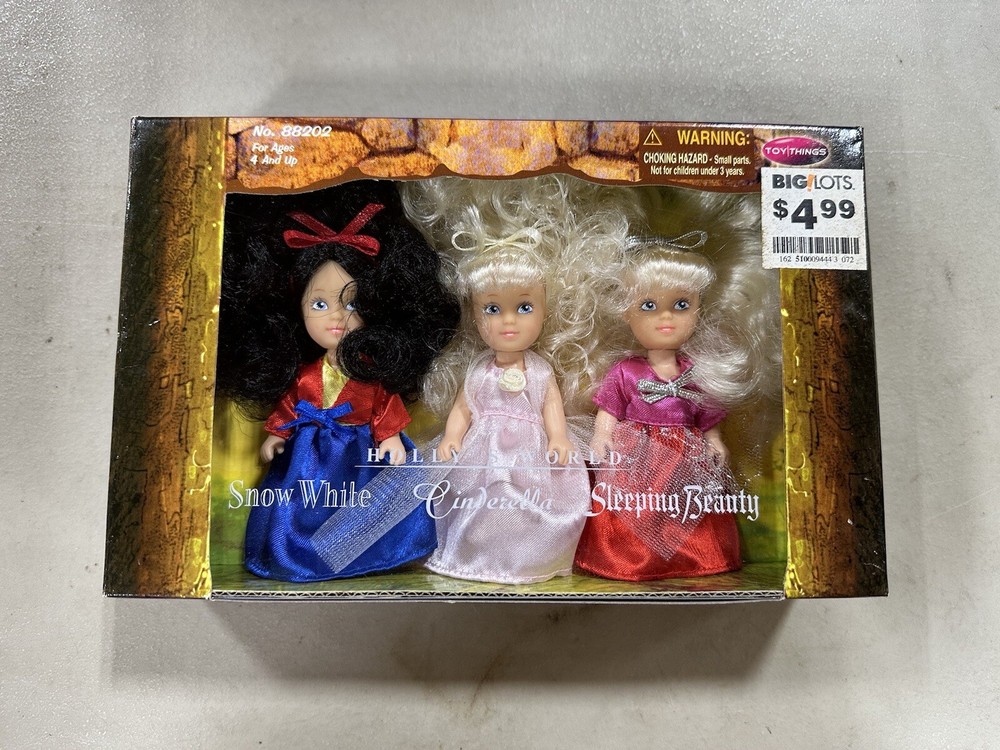 Holly’s World Collectibles SNOW WHITE, CINDERELLA, & SLEEPING BEAUTY C24 #3