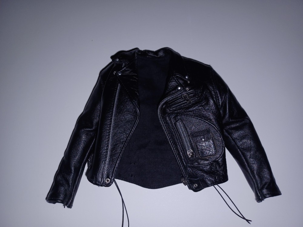 Hot Toys Terminator 2 T-800 Dx10 Leather Jacket 1/6 (Missing Waist Strap)