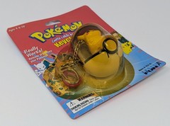 Pokemon Pikachu Pokeball Keychain 2000 #757-0 – Basic Fun- New – Factory Sealed!