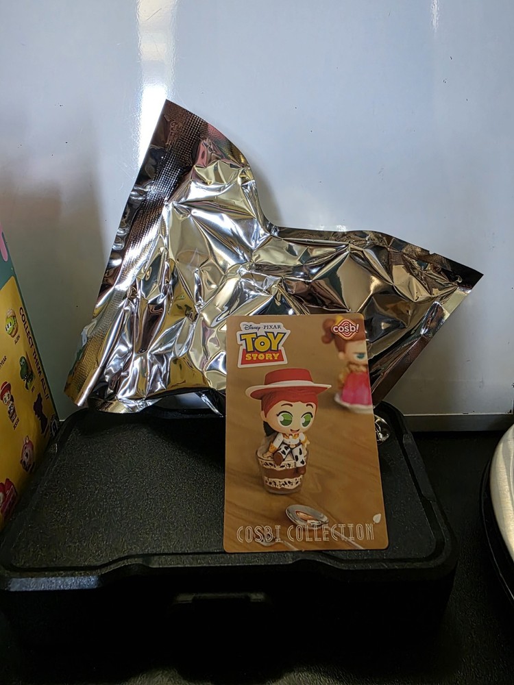 Hot Toys Cosbi Toy Story Jessie Blind Box Figure Sealed Bag Card