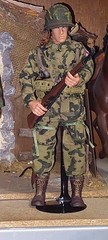 1/6 GI Joe in 21C WWII 82nd Airborne uniform with boots and helmet loose