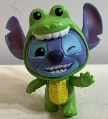 Disney Stitch Goes Wild STITCH ALLIGATOR Figure NEW *READ*