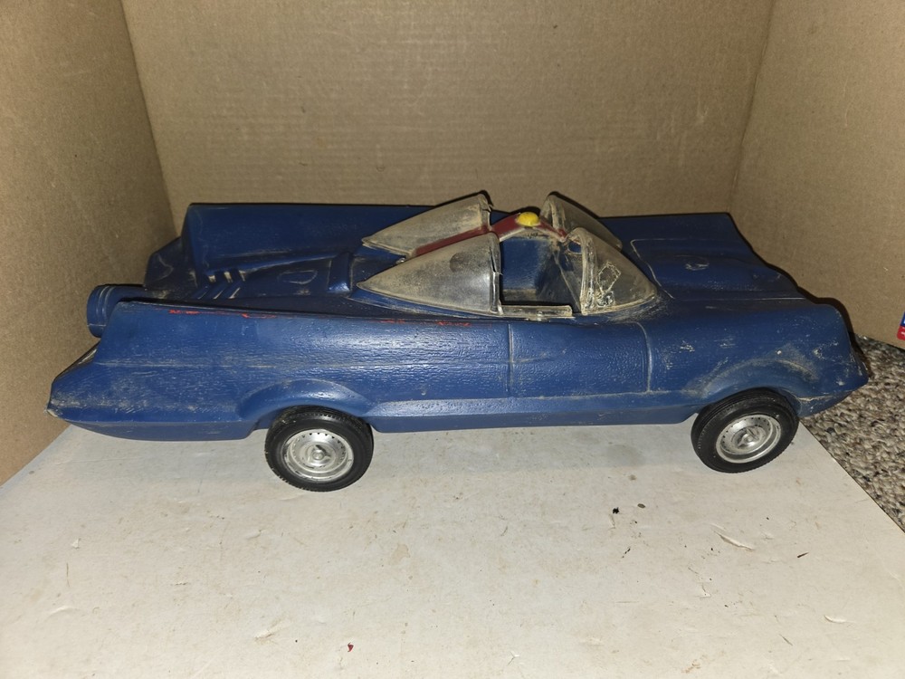 Vintage 1966 Lili Ledy Mexico Batman Batmobile Batimovil 21″ Blow Mold Car Toy