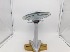 STAR TREK VOYAGER U.S.S. Voyager NCC-74656 Playmates 1995
