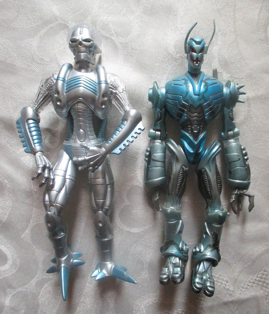 DC Direct Crisis On Infinite Earths Robot Brainiac & Ultron Action Figure