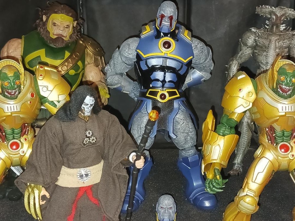 DC Universe Lot.. DARKSEID, Kalibak, Parademons, Steppenwolf and Custom DeSaad