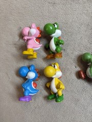 Jakks Super Mario World of Nintendo YOSHI Figure Lot 5 Blue Green Pink Yellow