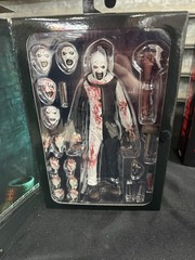 NECA Utimate Damien Leone’s Terrifier 2 Bloody Art the Clown SEALED FIGURE