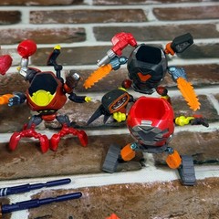 Ready2Robot Action Figure Lot Build Swap Battle Mix Match Mech Pilots MGA Toy