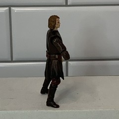 2005 Hasbro Star Wars Anakin Skywalker Action Figure 3.75in Missing Hand