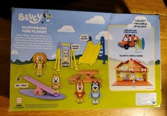 Bluey Deluxe Park Themed Playset 2.5″ Bingo Figurine, Outdoor Adventure 10-Piece