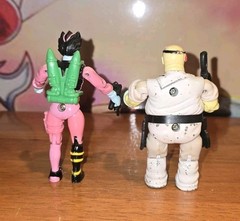 Vintage Bionic Six ljn Complete with Weapons Set of 13 Figures with 5 Card Backs