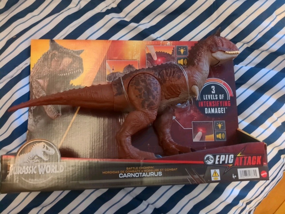 2022 Jurassic World Epic Attack Battle Chompin’ Carnotaurus Light & Sound NEW