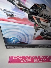 Star Wars The Force Awakens Resistance Ski Speeder w/ 3.75″ Poe Dameron Figure