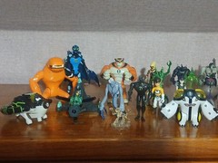 Ben 10 Ten Lot of 20 Action Figures Cartoon Network Vintage Mixed Lot